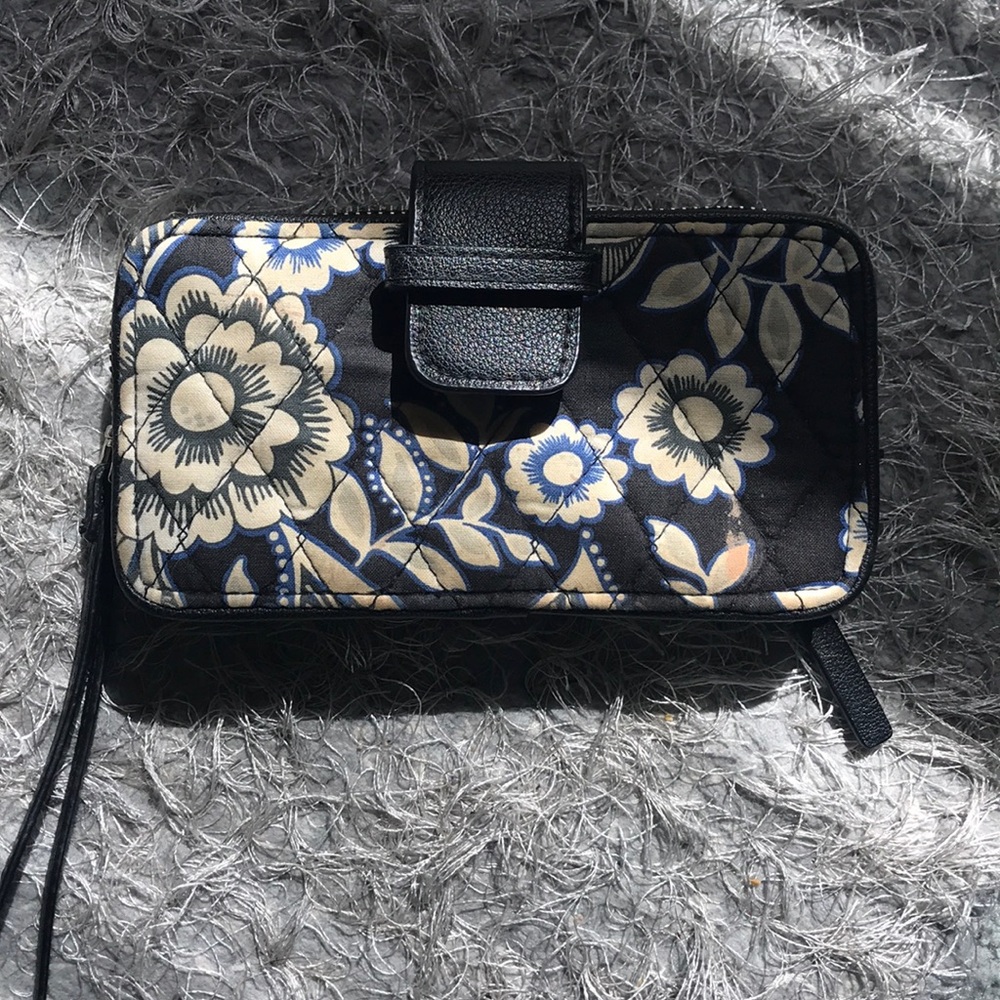 Vera Bradley Zip-ID wristlet